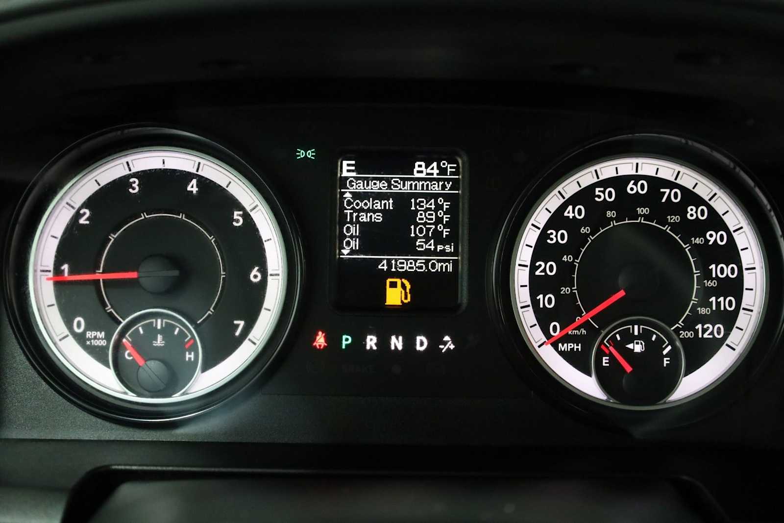 Thumbnail: 2019 RAM 1500 Classic - 19