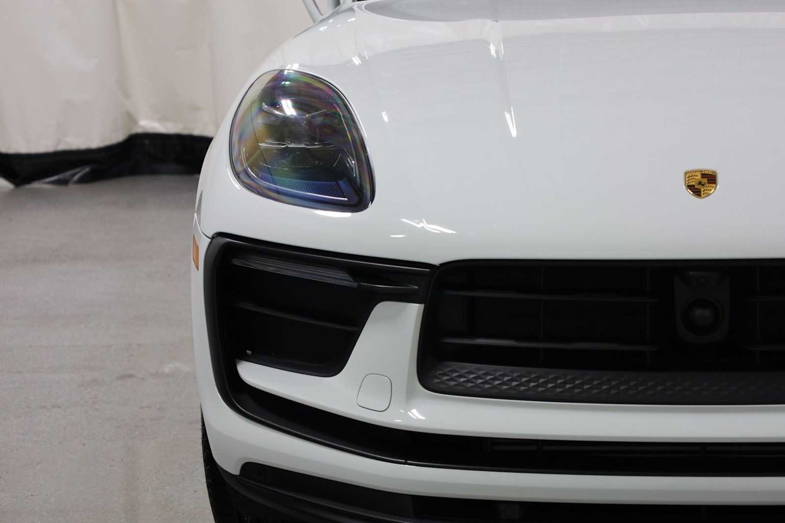 Thumbnail: 2025 Porsche Macan - 15