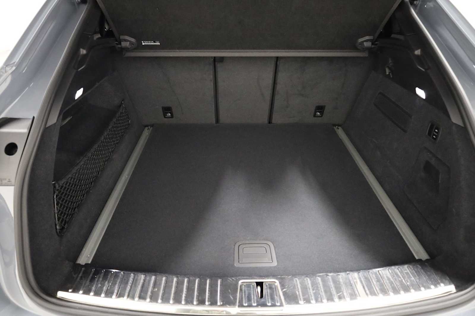 Thumbnail: 2022 Porsche  - 40