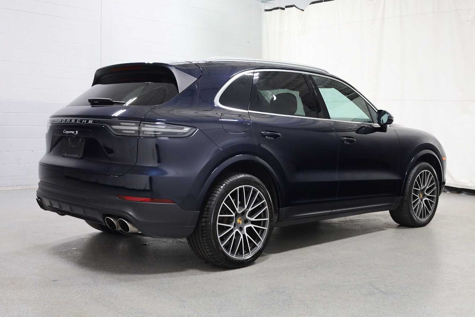 Thumbnail: 2019 Porsche Cayenne - 9