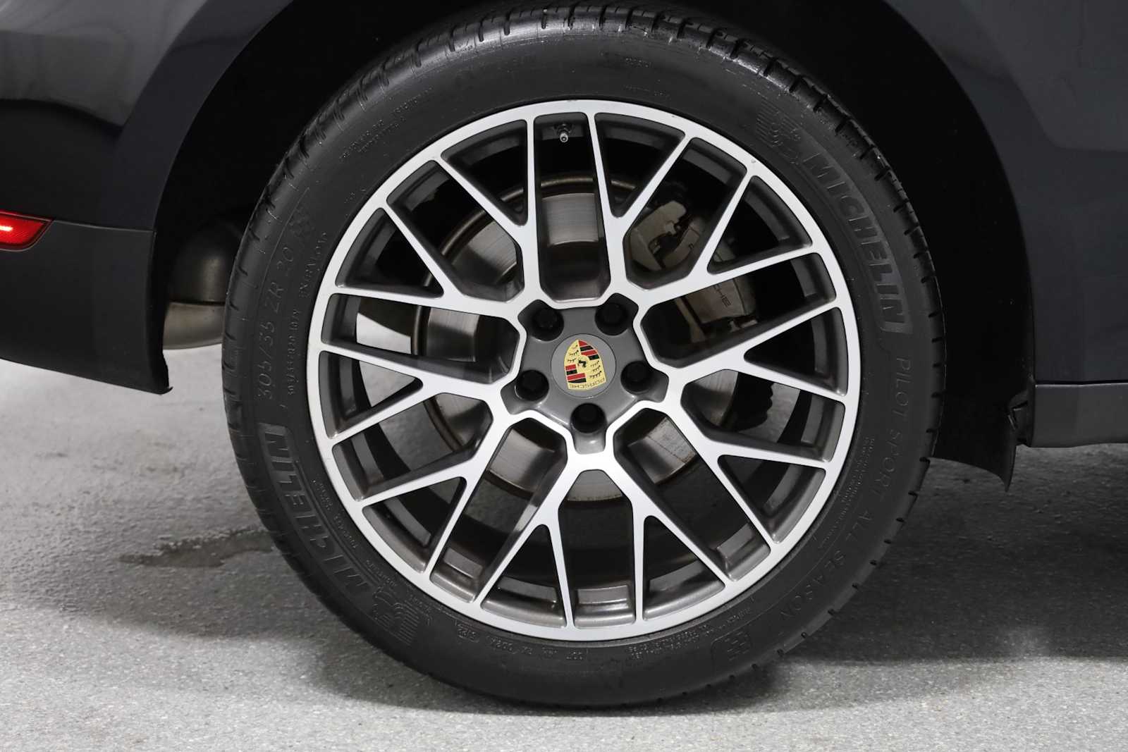 Thumbnail: 2018 Porsche Macan - 37