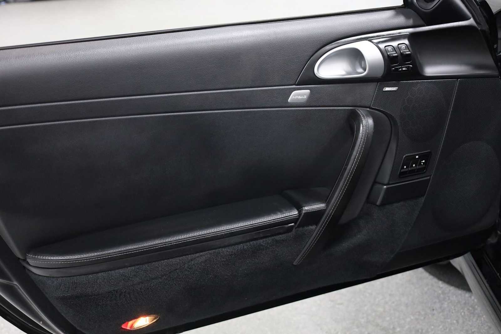 Thumbnail: 2007 Porsche 911 - 16