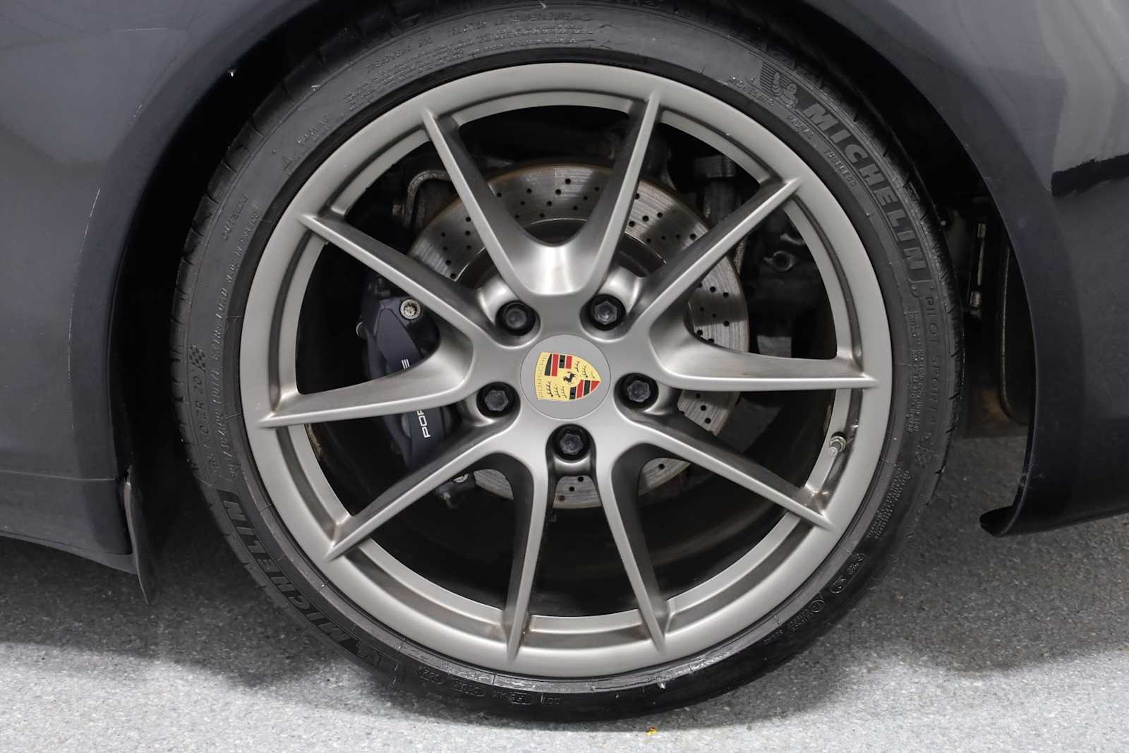 2013 Porsche 911 Carrera 28