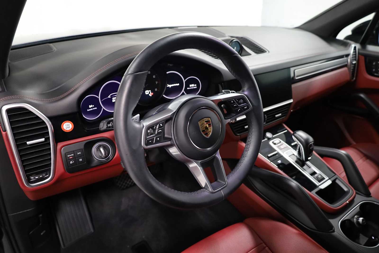 Thumbnail: 2022 Porsche Cayenne - 4