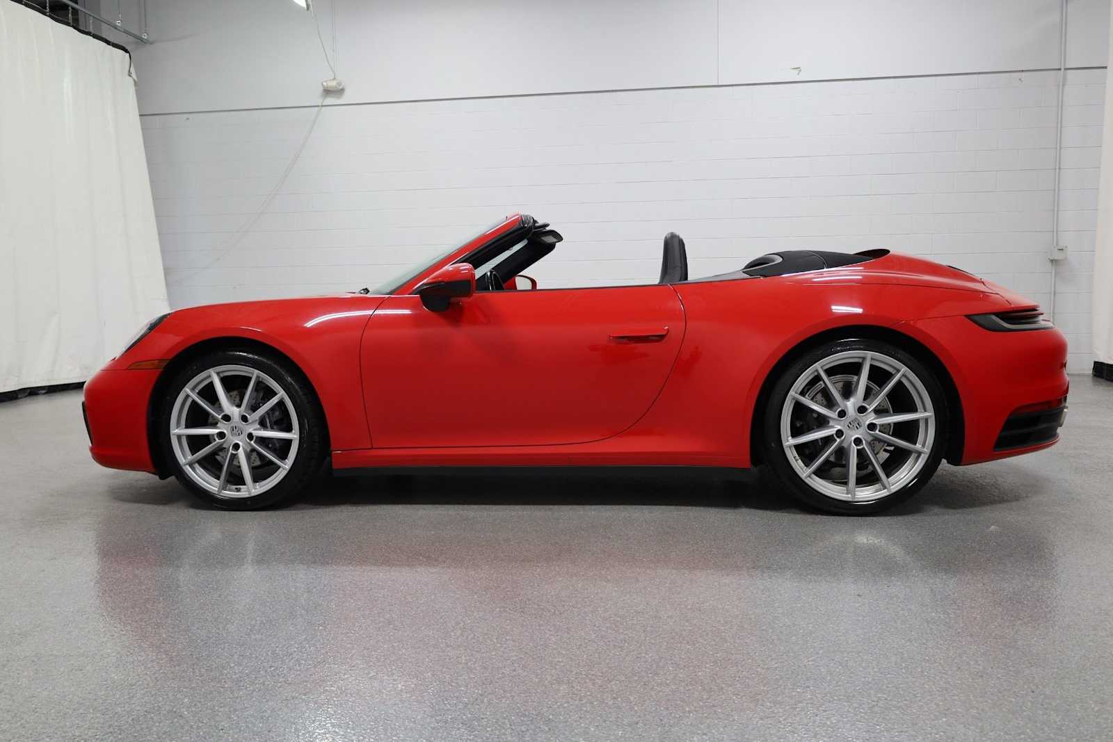 Thumbnail: 2022 Porsche 911 - 2