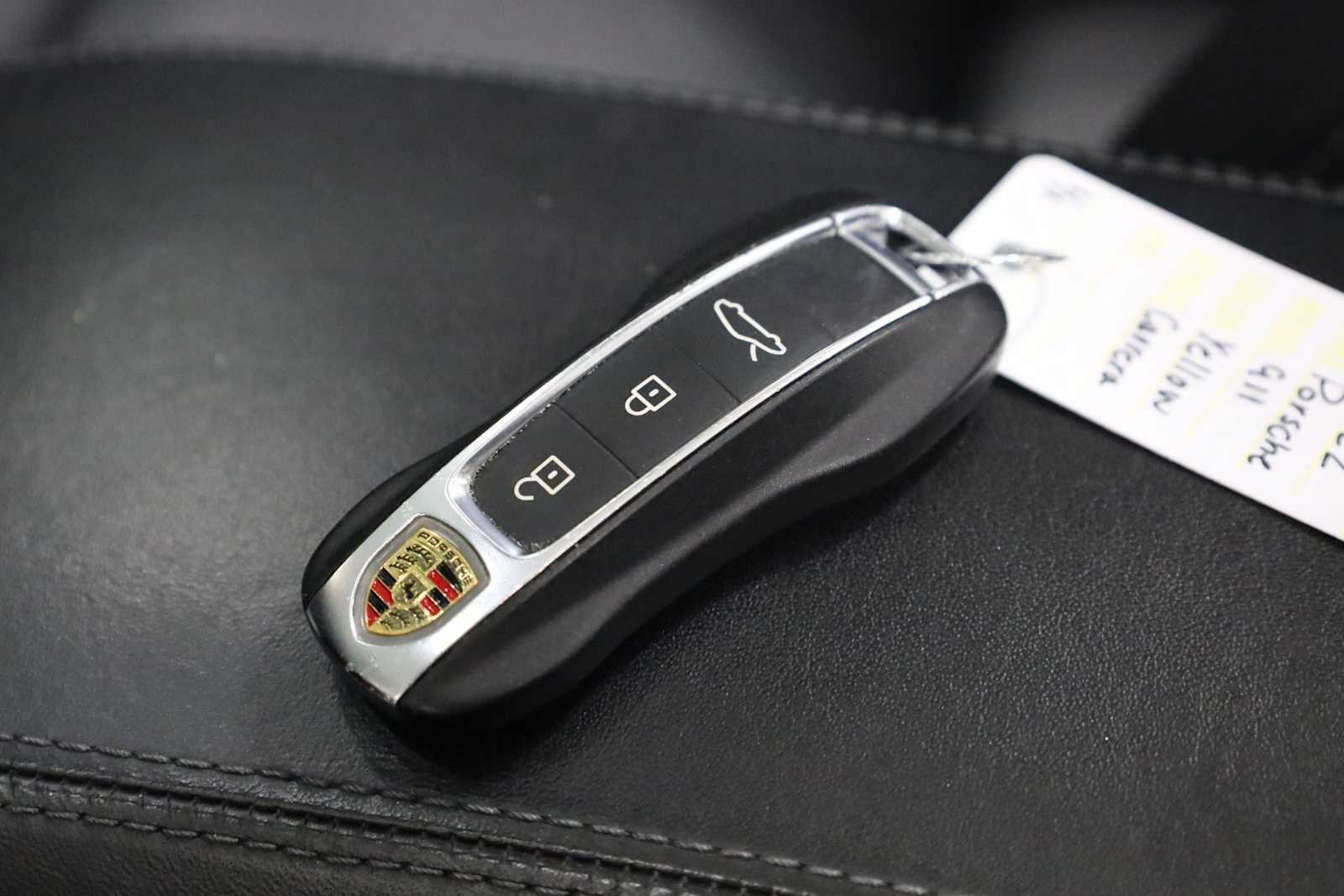 Thumbnail: 2022 Porsche 911 - 42