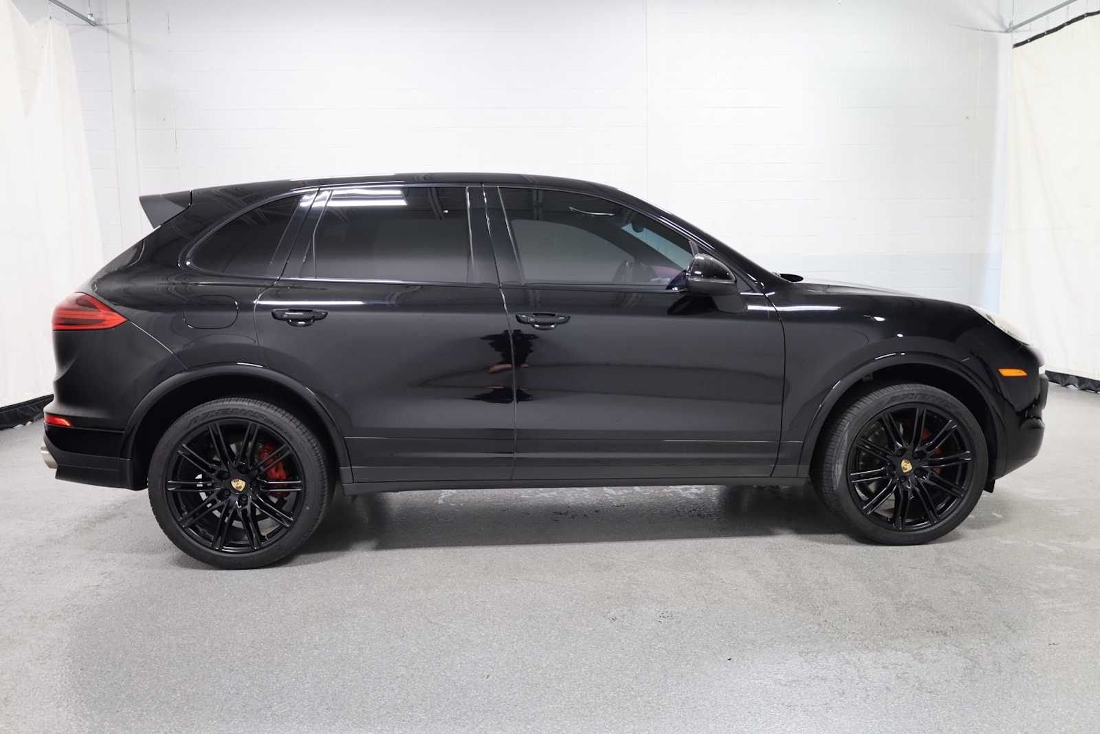 Thumbnail: 2018 Porsche Cayenne - 10