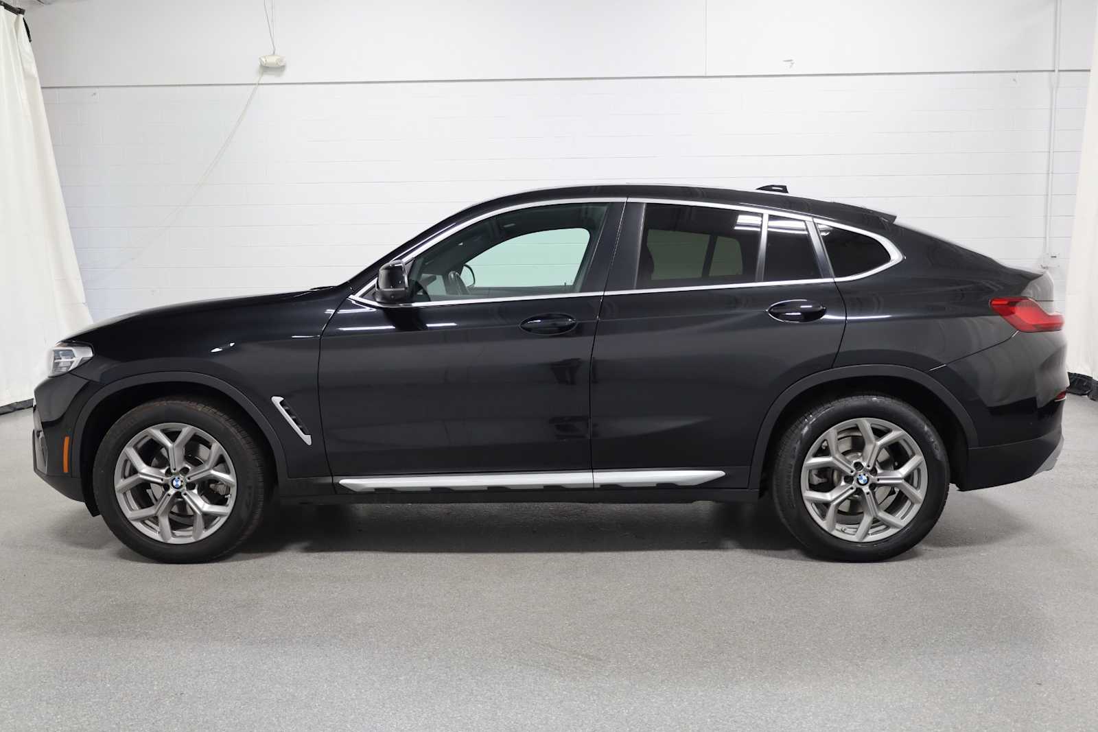 Thumbnail: 2022 BMW X4 - 2