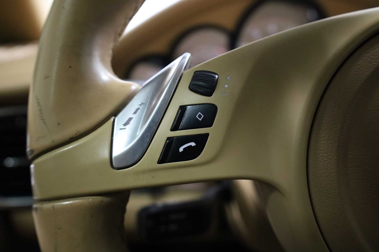 Thumbnail: 2014 Porsche Panamera - 24