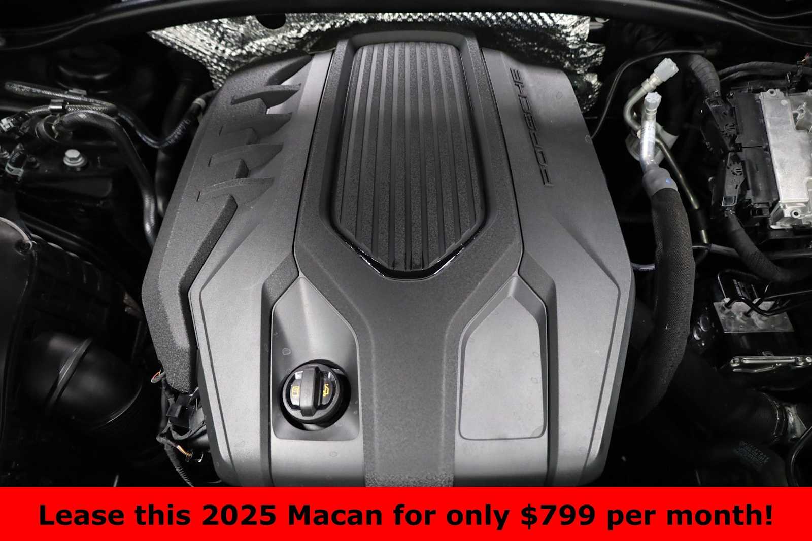 Thumbnail: 2025 Porsche Macan - 42