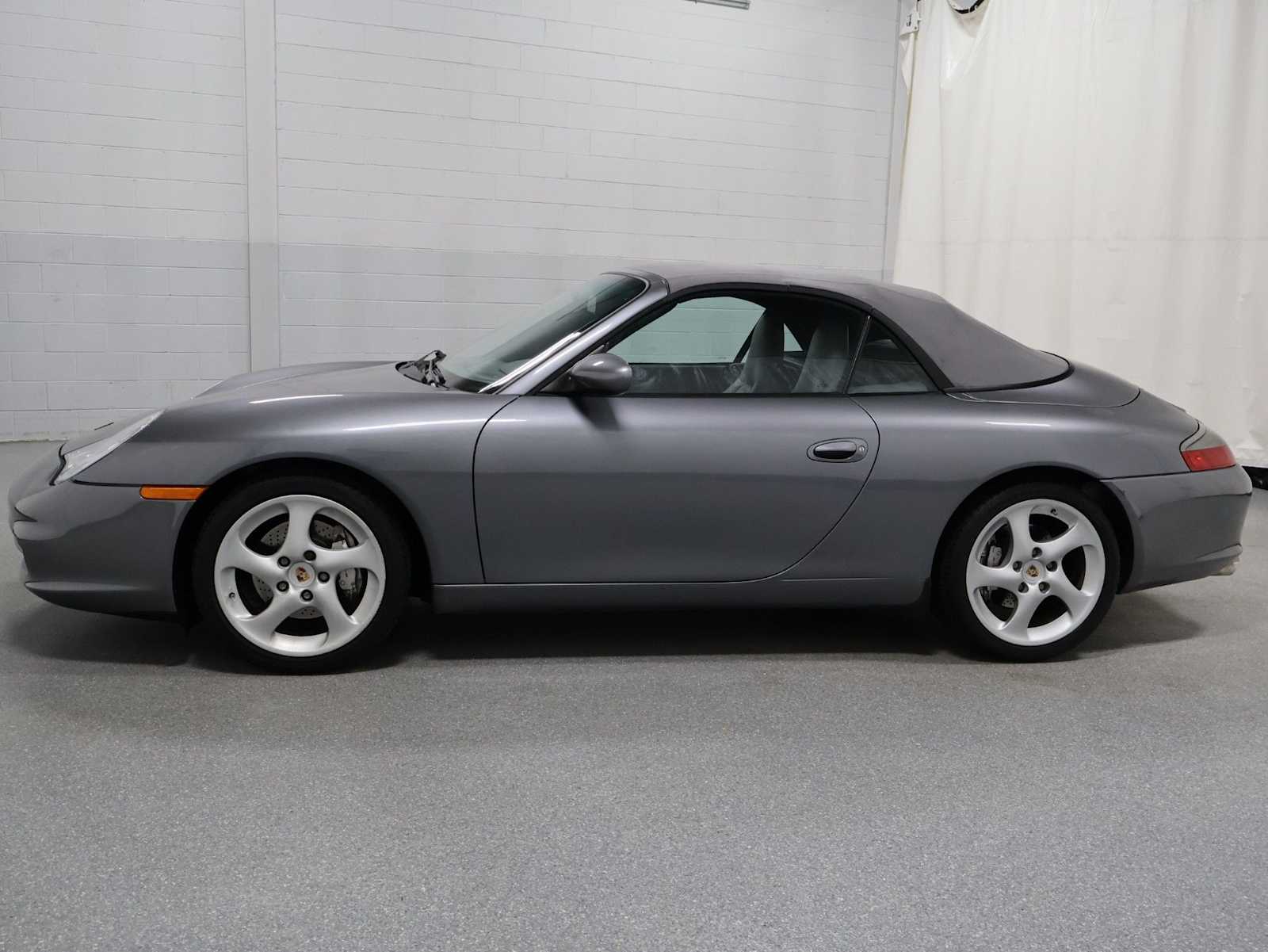 Thumbnail: 2003 Porsche 911 - 2