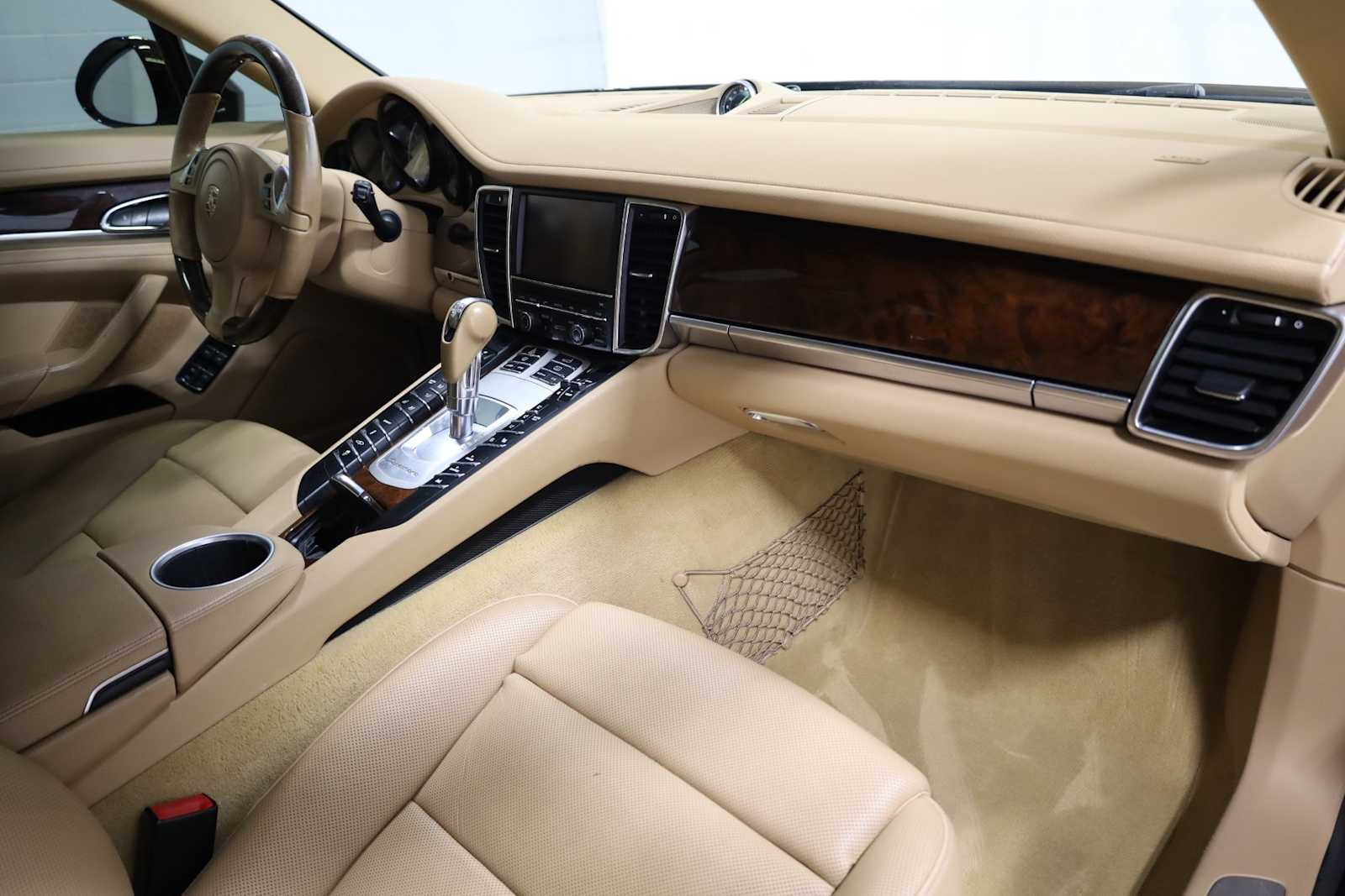 Thumbnail: 2014 Porsche Panamera - 6