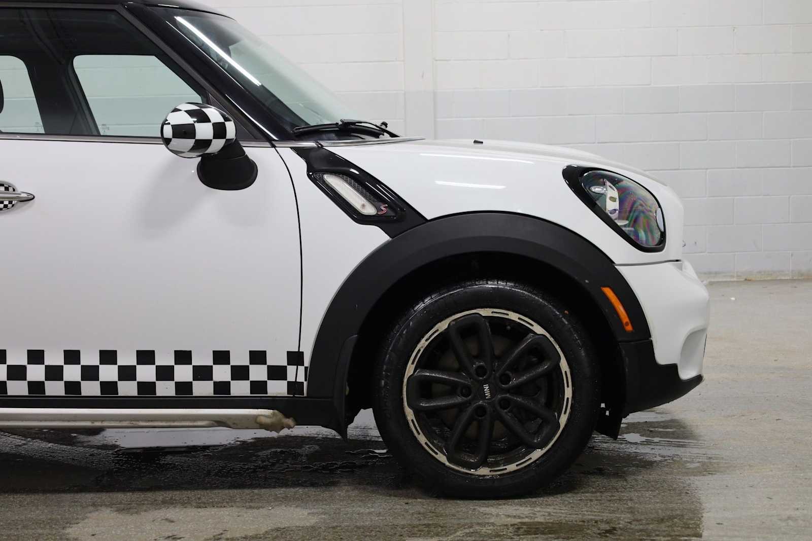 Thumbnail: 2016 MINI Cooper Countryman - 11