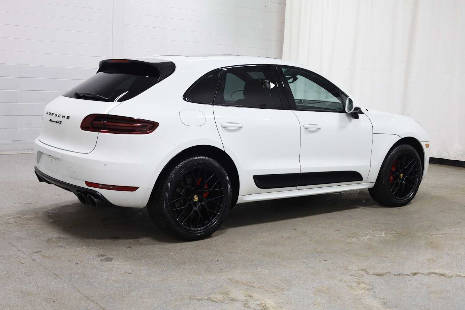 Thumbnail: 2018 Porsche Macan - 9