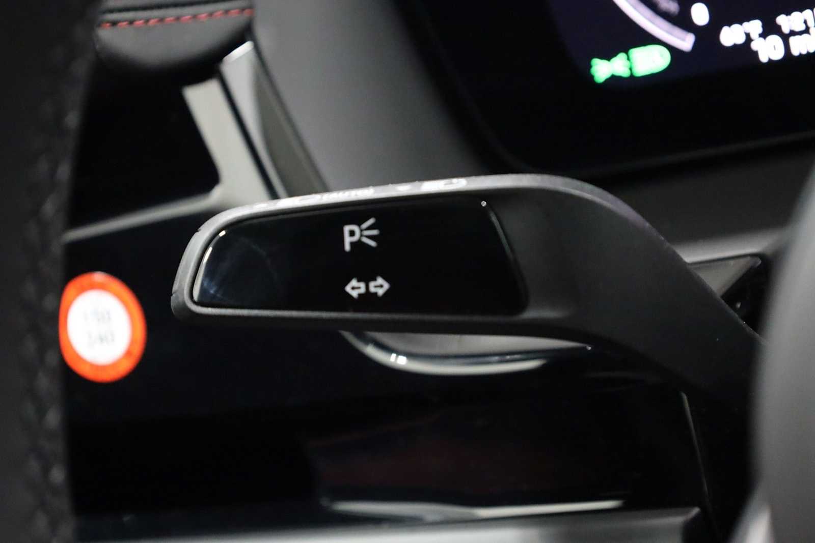 Thumbnail: 2026 Porsche Panamera - 28