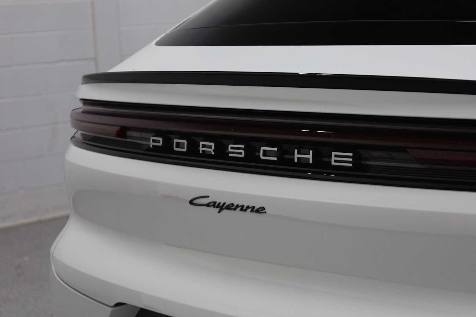 Thumbnail: 2025 Porsche  - 8