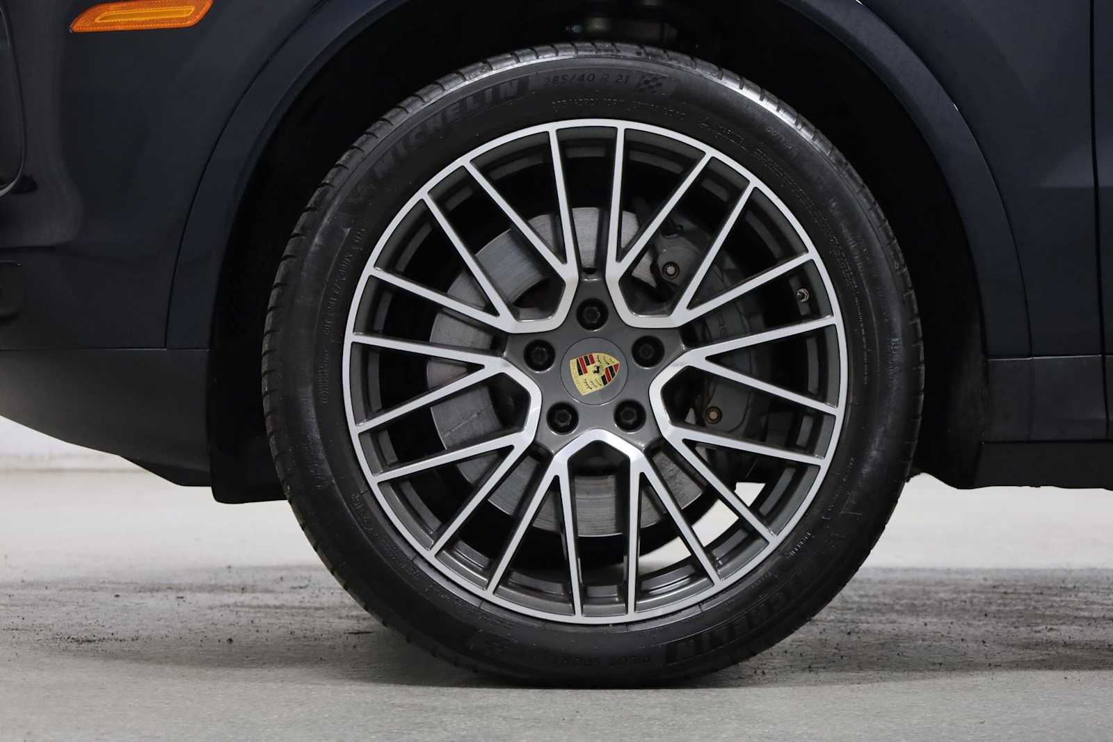 Thumbnail: 2019 Porsche Cayenne - 40