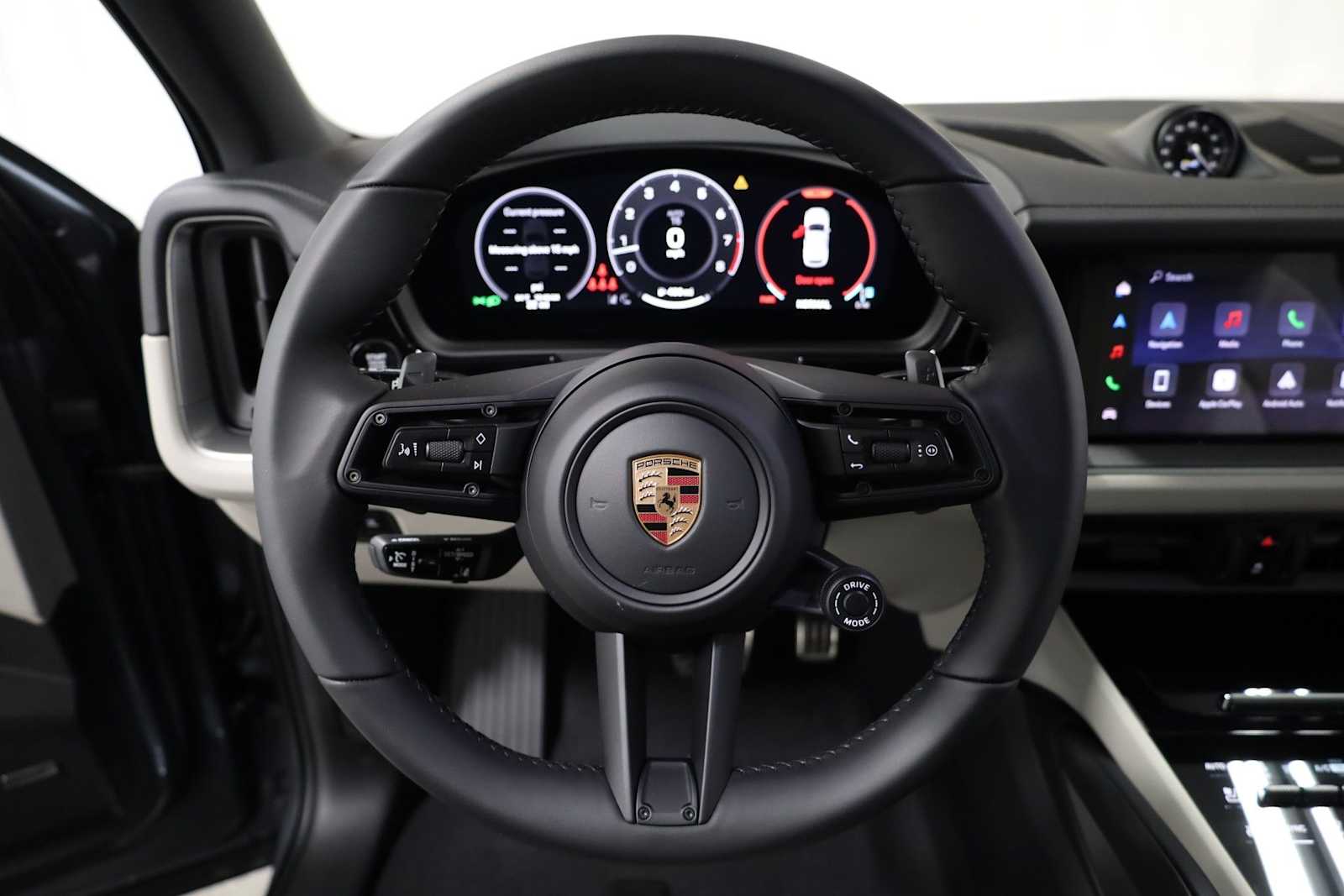 Thumbnail: 2026 Porsche Cayenne - 25