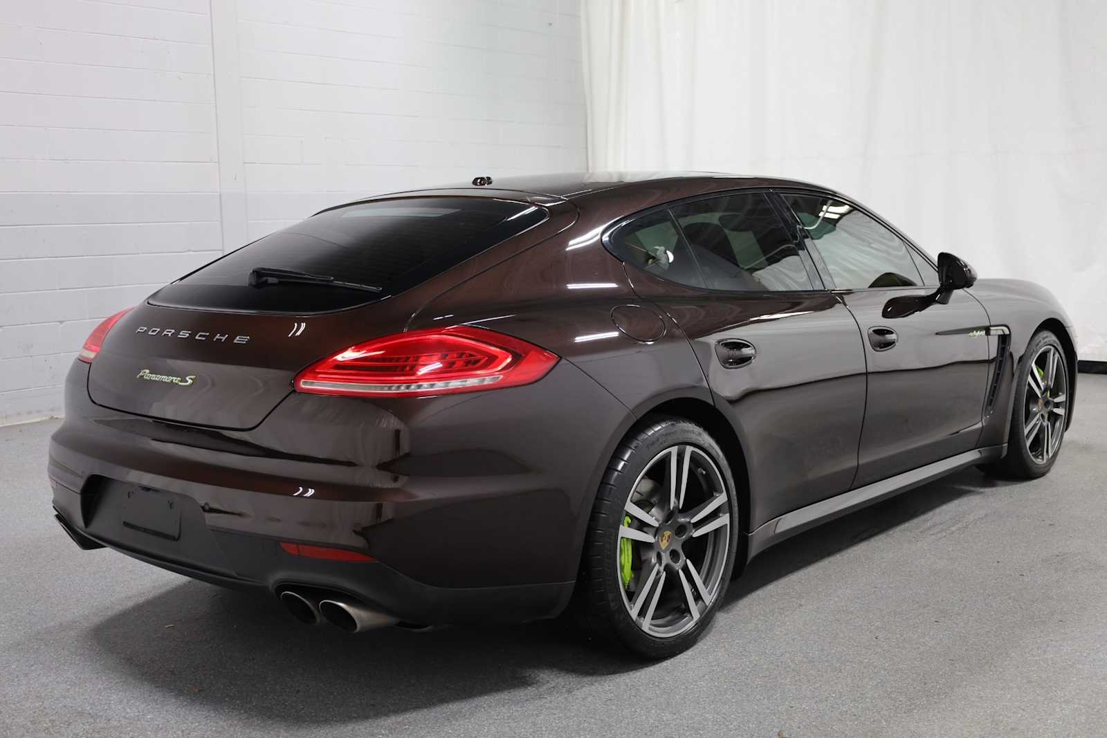 Thumbnail: 2014 Porsche Panamera - 9