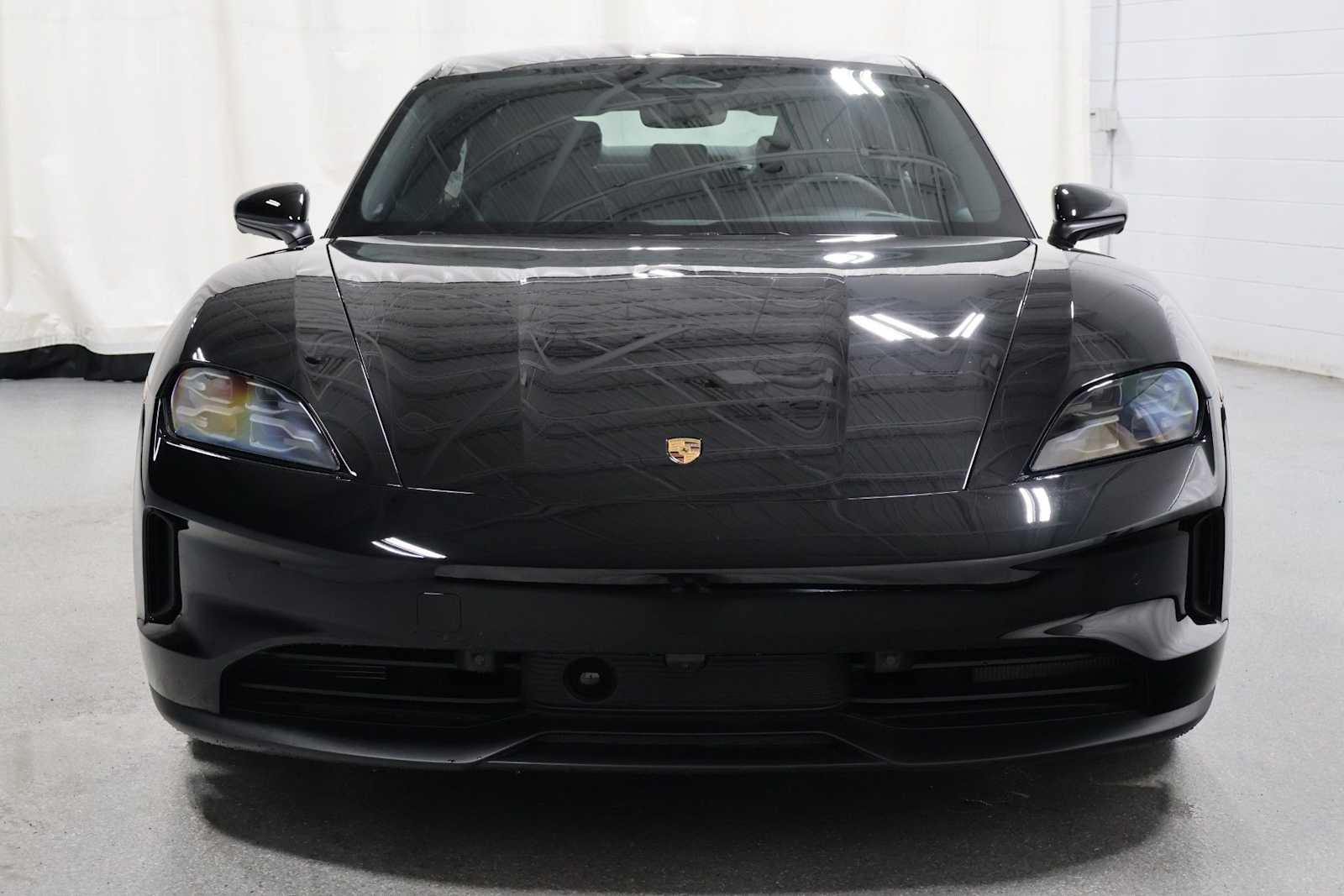 Thumbnail: 2026 Porsche Taycan - 14