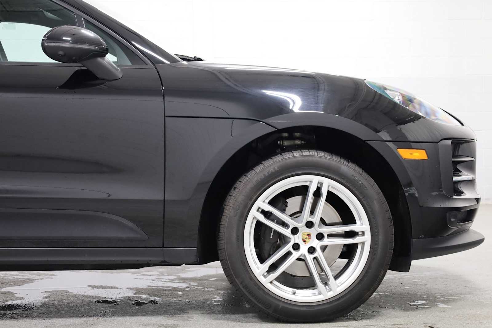 Thumbnail: 2020 Porsche Macan - 11