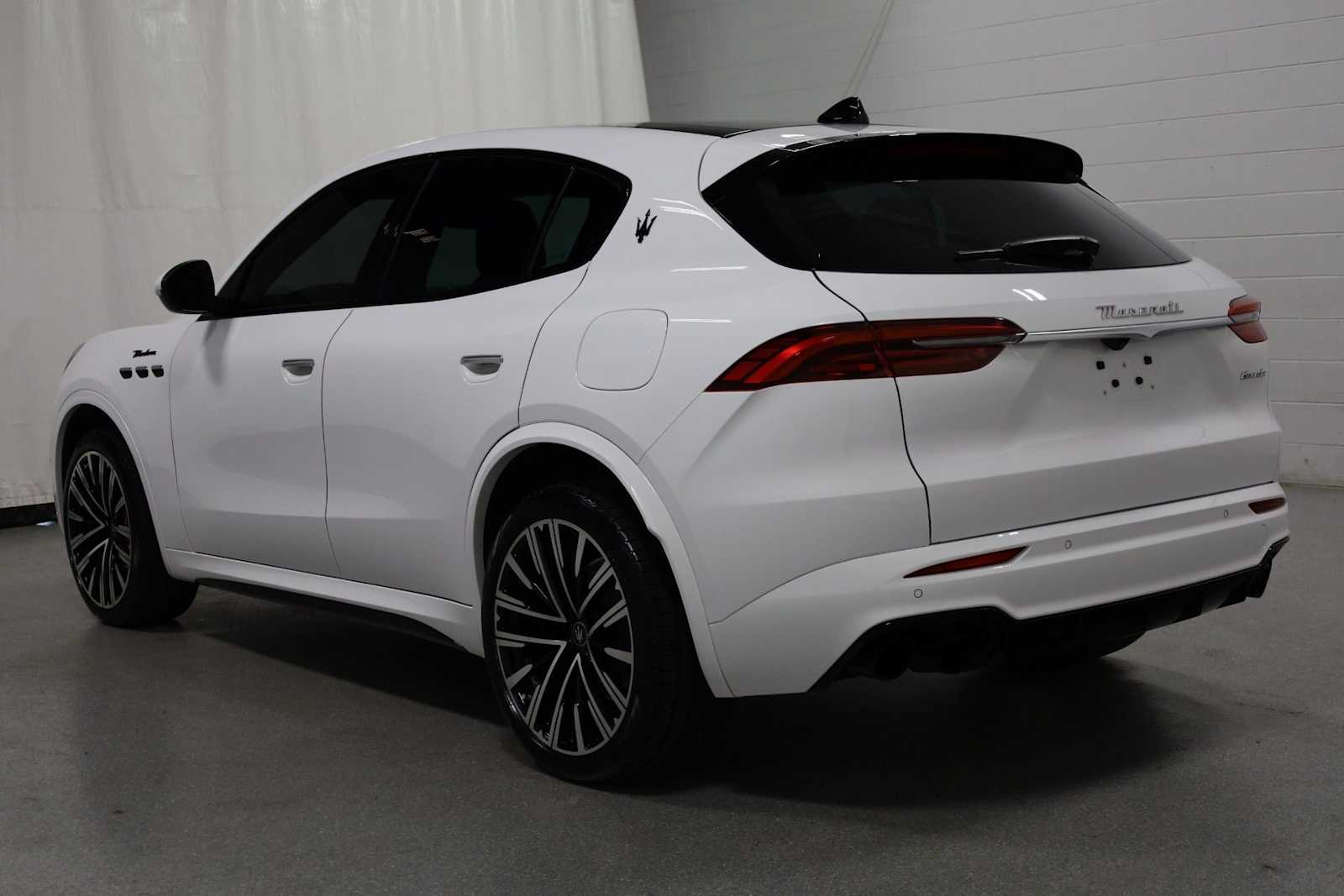 Thumbnail: 2023 Maserati Grecale - 3