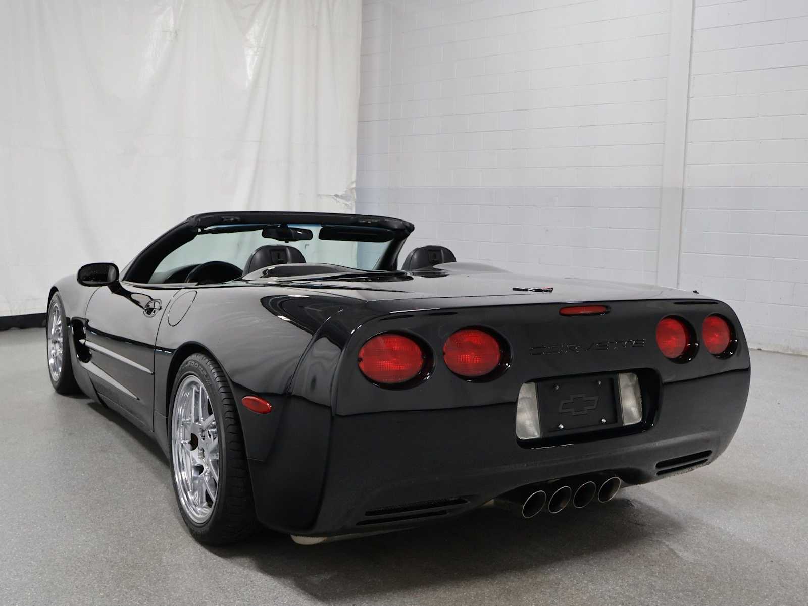 Thumbnail: 1998 Chevrolet Corvette - 3