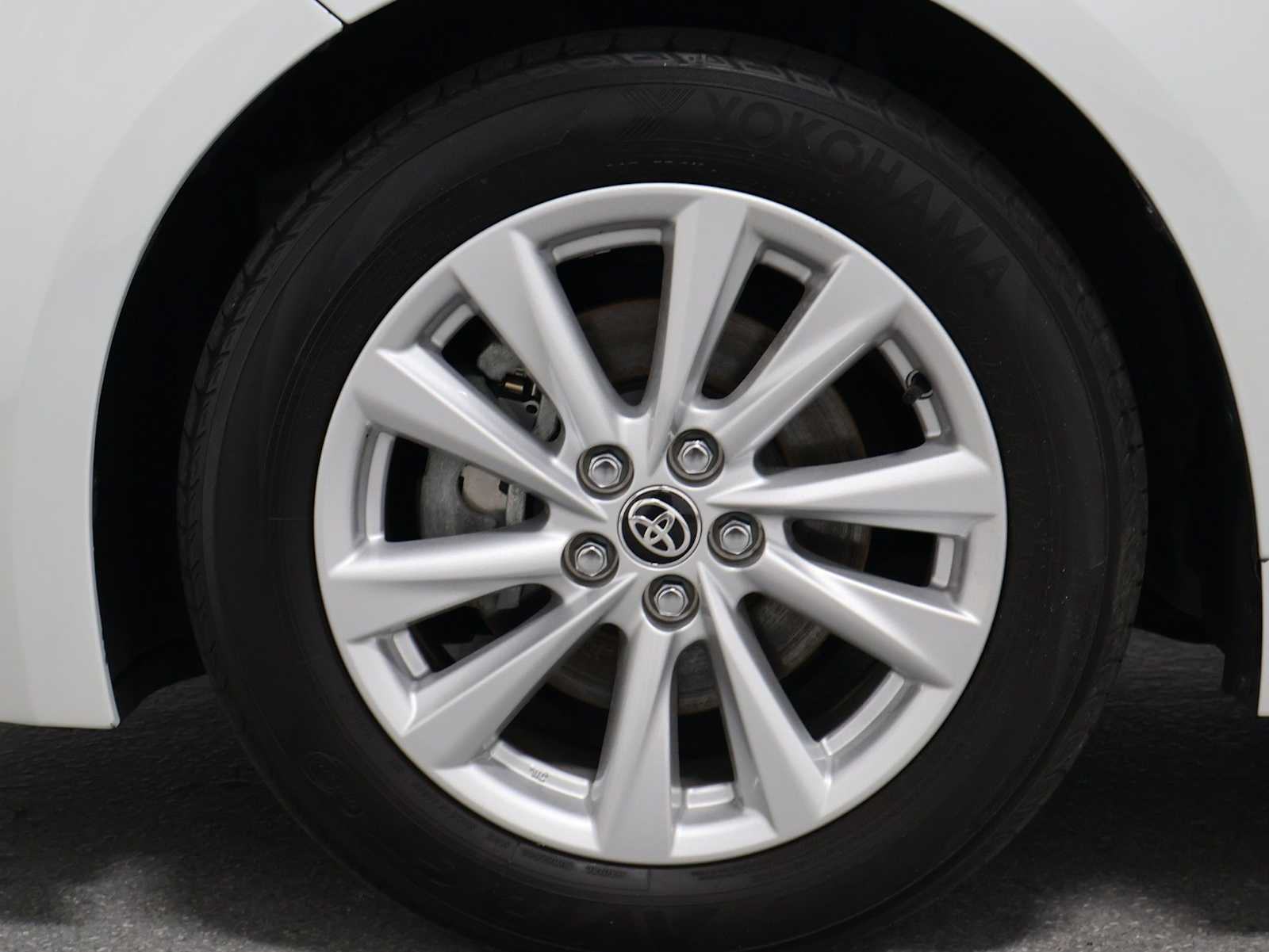 Thumbnail: 2023 Toyota Corolla - 34