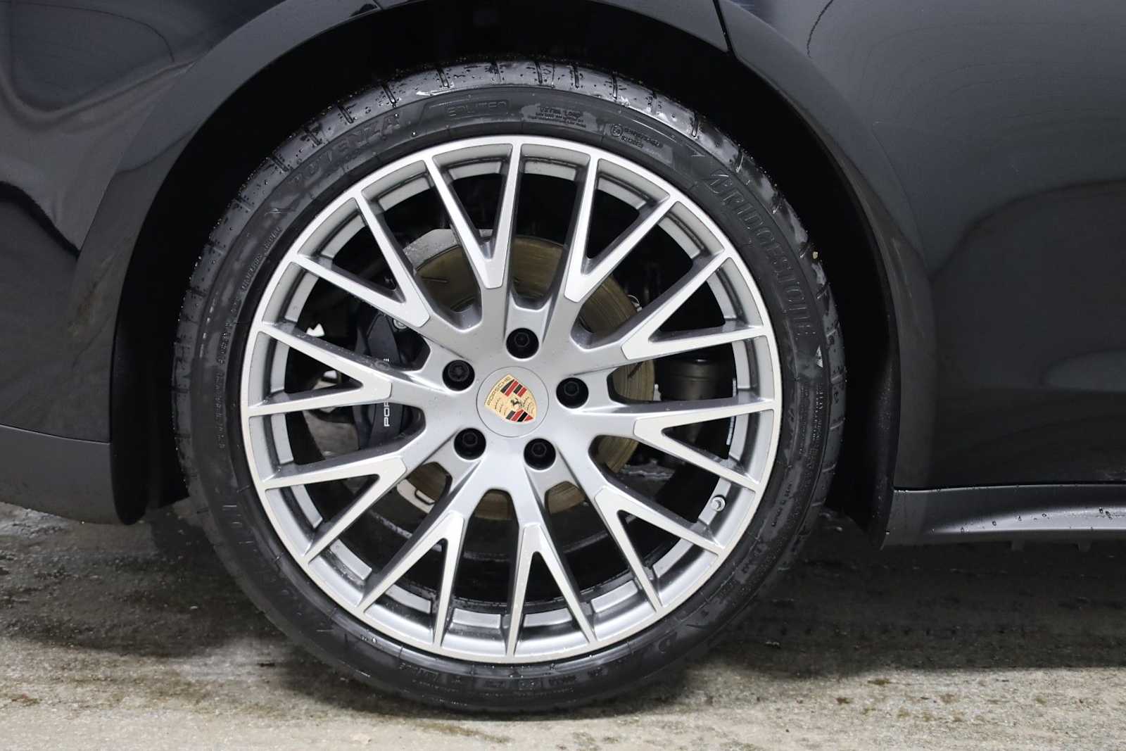 Thumbnail: 2026 Porsche Panamera - 38