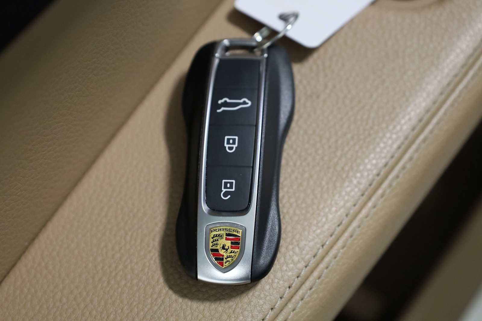 Thumbnail: 2019 Porsche Cayenne - 43