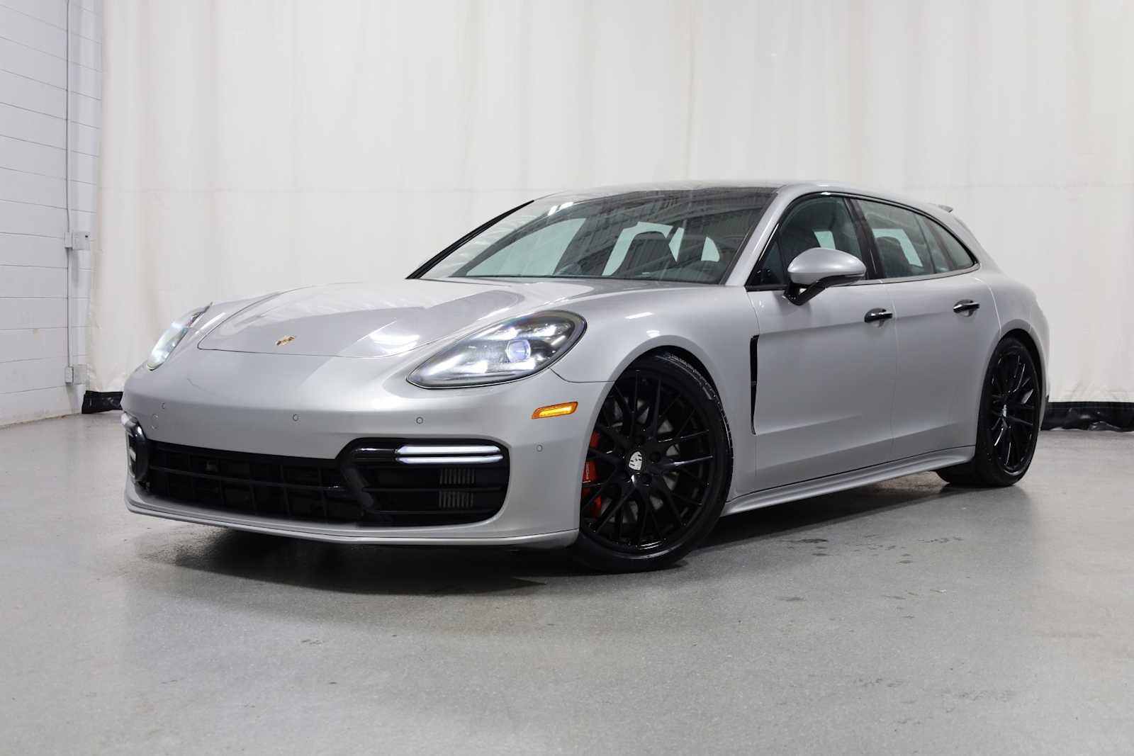 Thumbnail: 2018 Porsche Panamera - 1