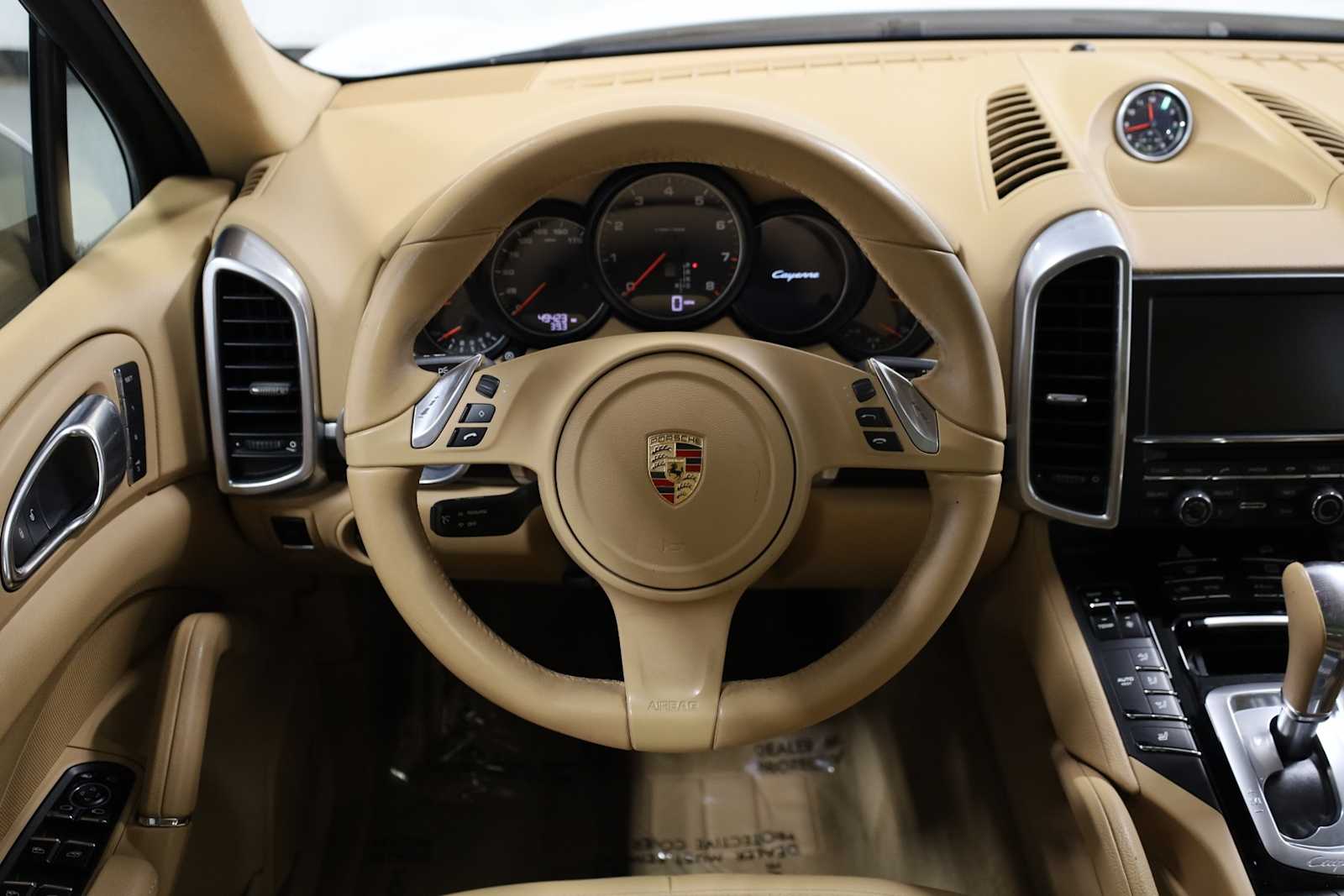 Thumbnail: 2014 Porsche Cayenne - 25