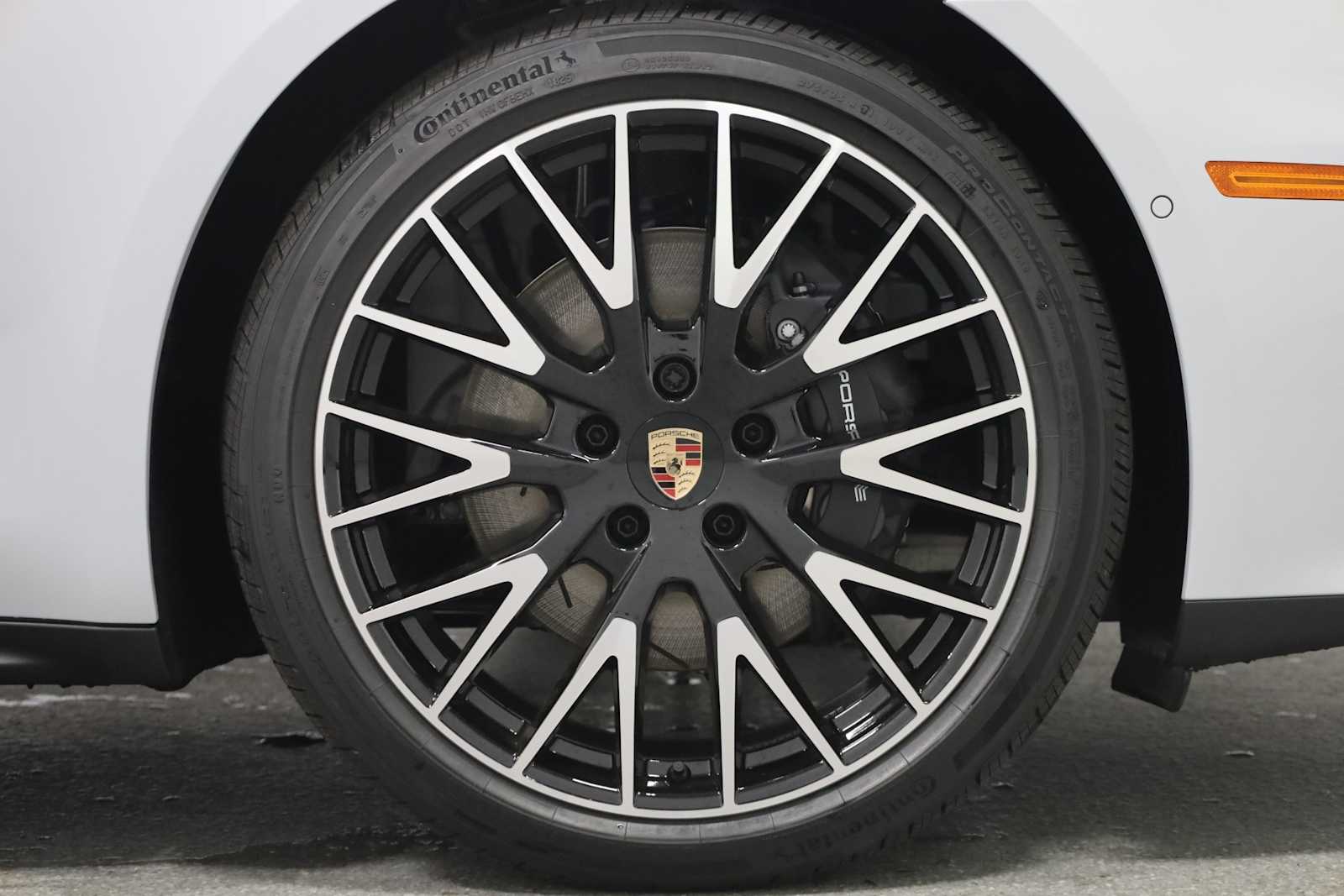 Thumbnail: 2025 Porsche Panamera - 12