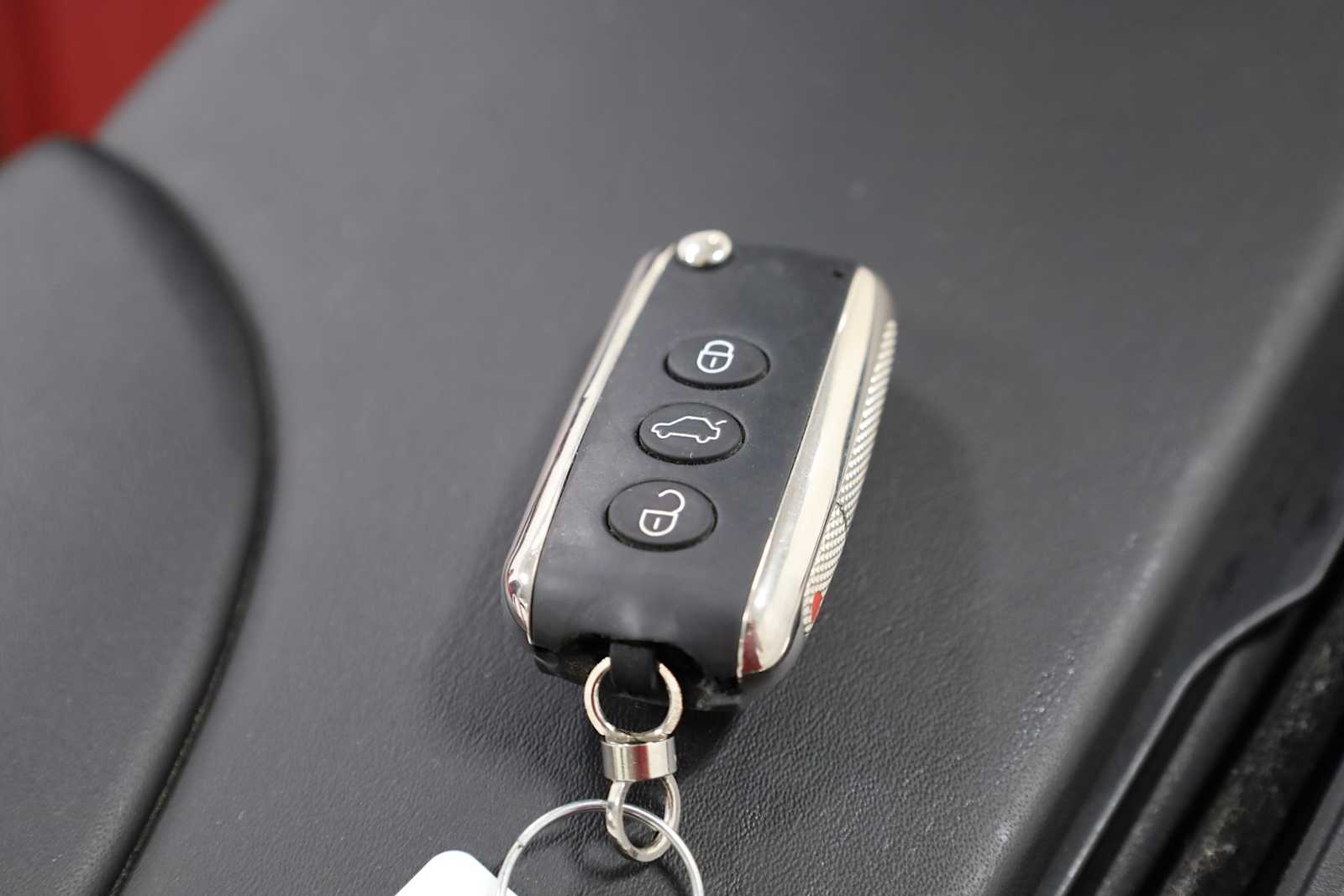 Thumbnail: 2013 Bentley Continental - 42