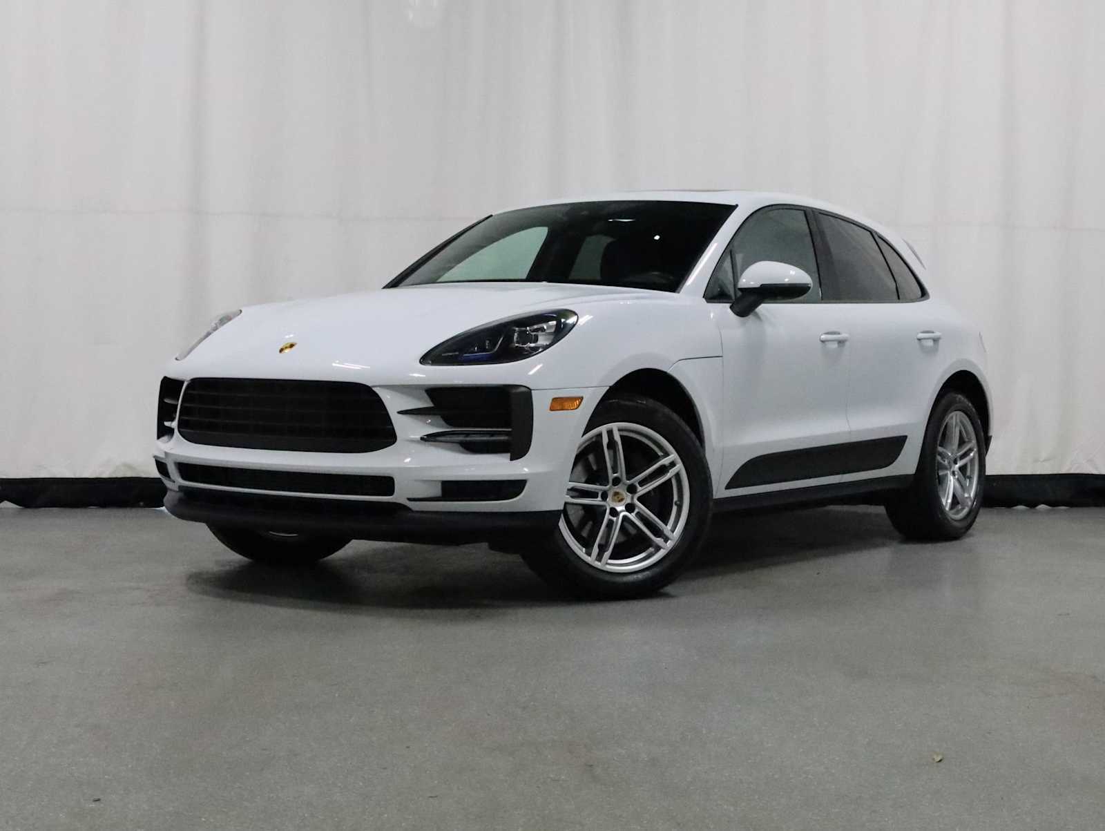 2020 Porsche Macan Base