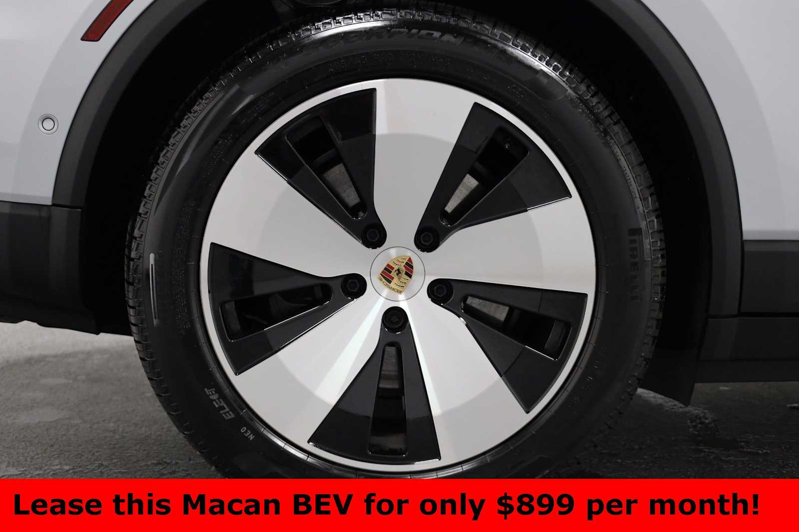 Thumbnail: 2025 Porsche Macan - 39