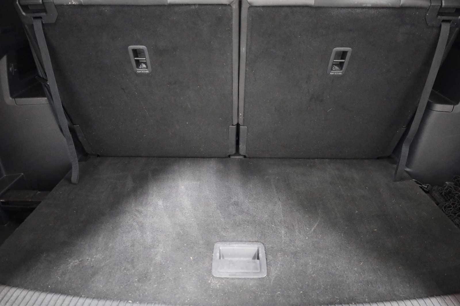 Thumbnail: 2021 Volkswagen Atlas - 38