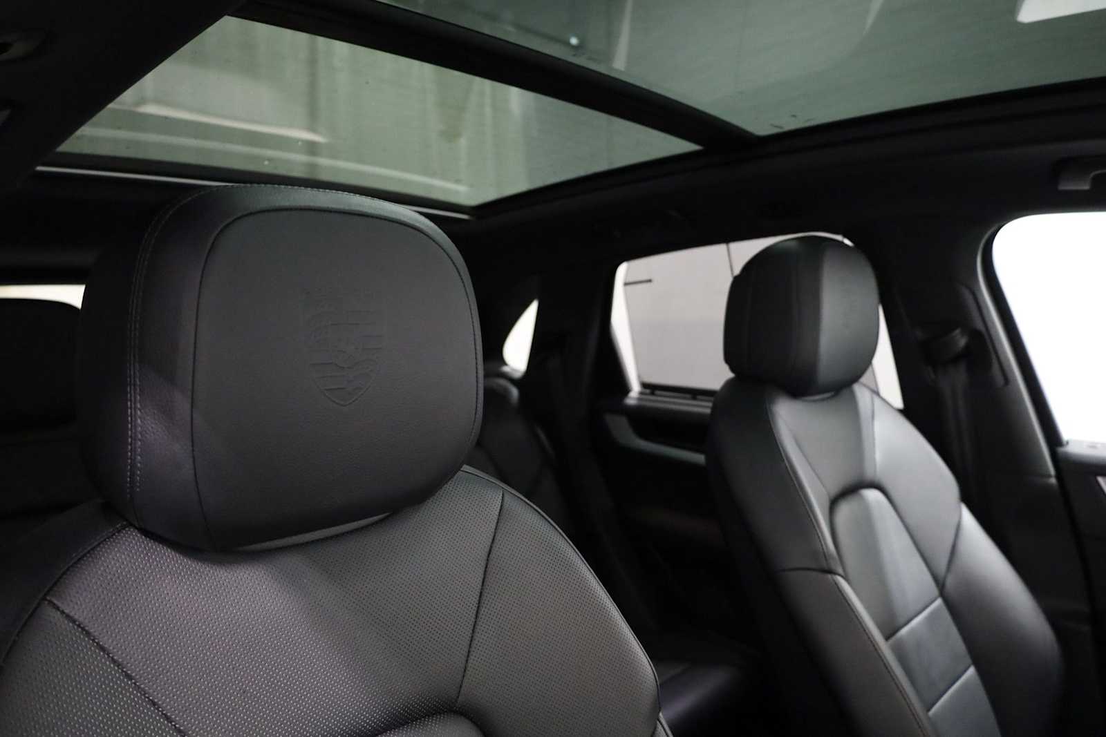 Thumbnail: 2024 Porsche Cayenne - 21