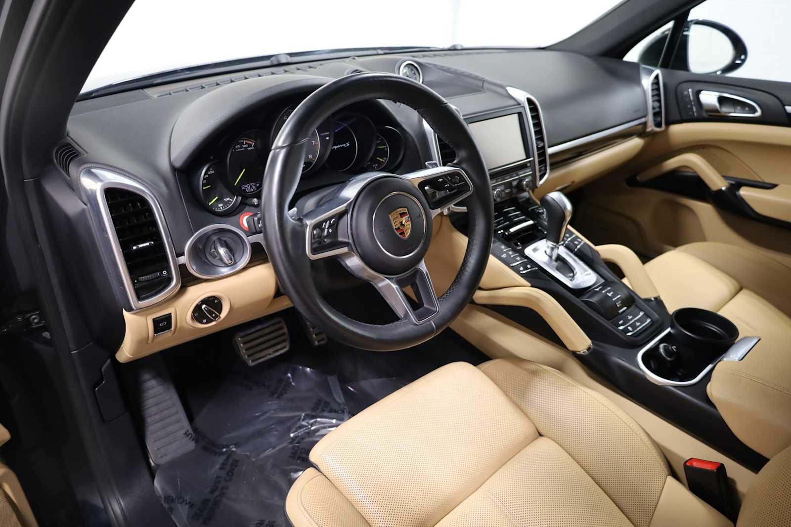 Thumbnail: 2016 Porsche Cayenne - 4