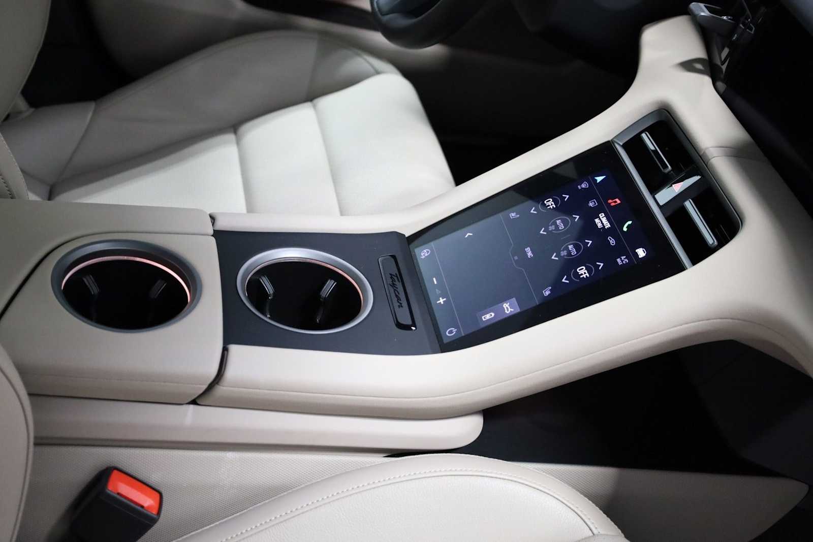 Thumbnail: 2025 Porsche Taycan - 20