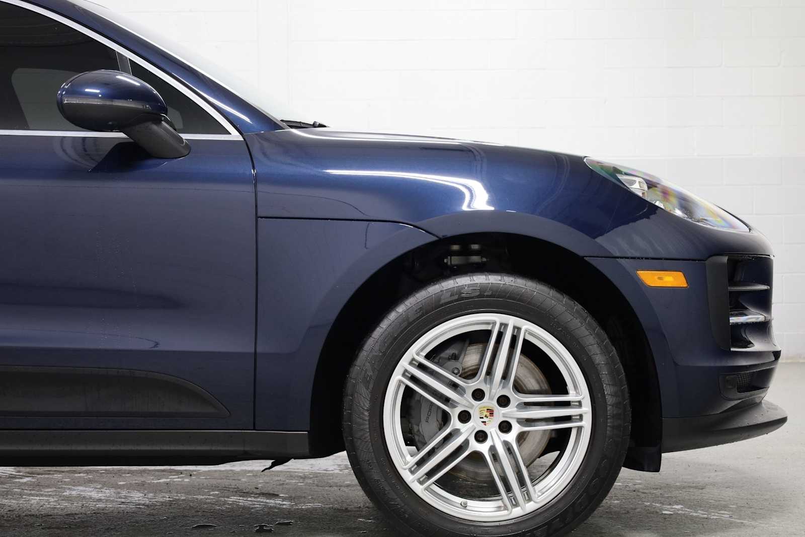 Thumbnail: 2020 Porsche Macan - 11