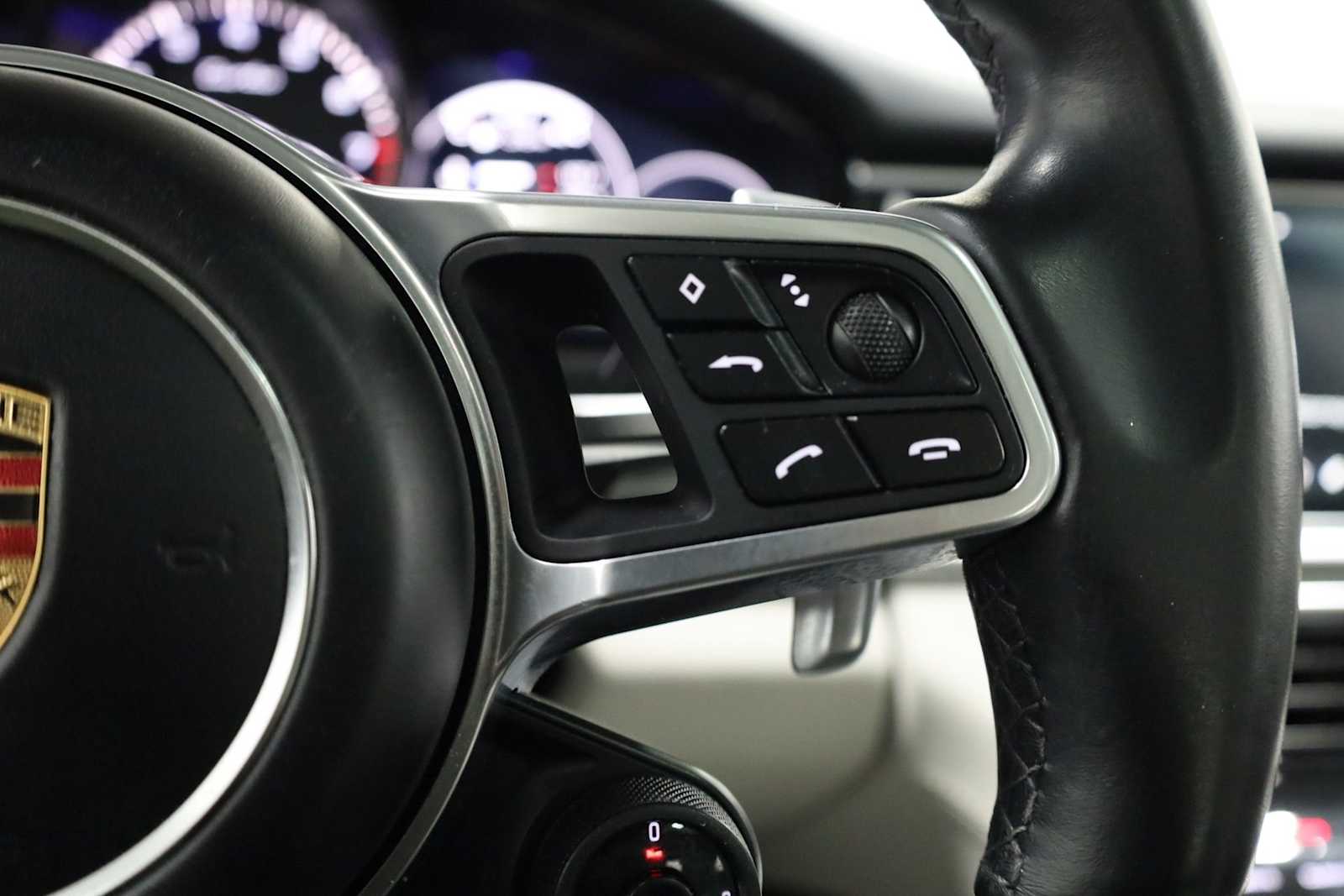 Thumbnail: 2017 Porsche Panamera - 28