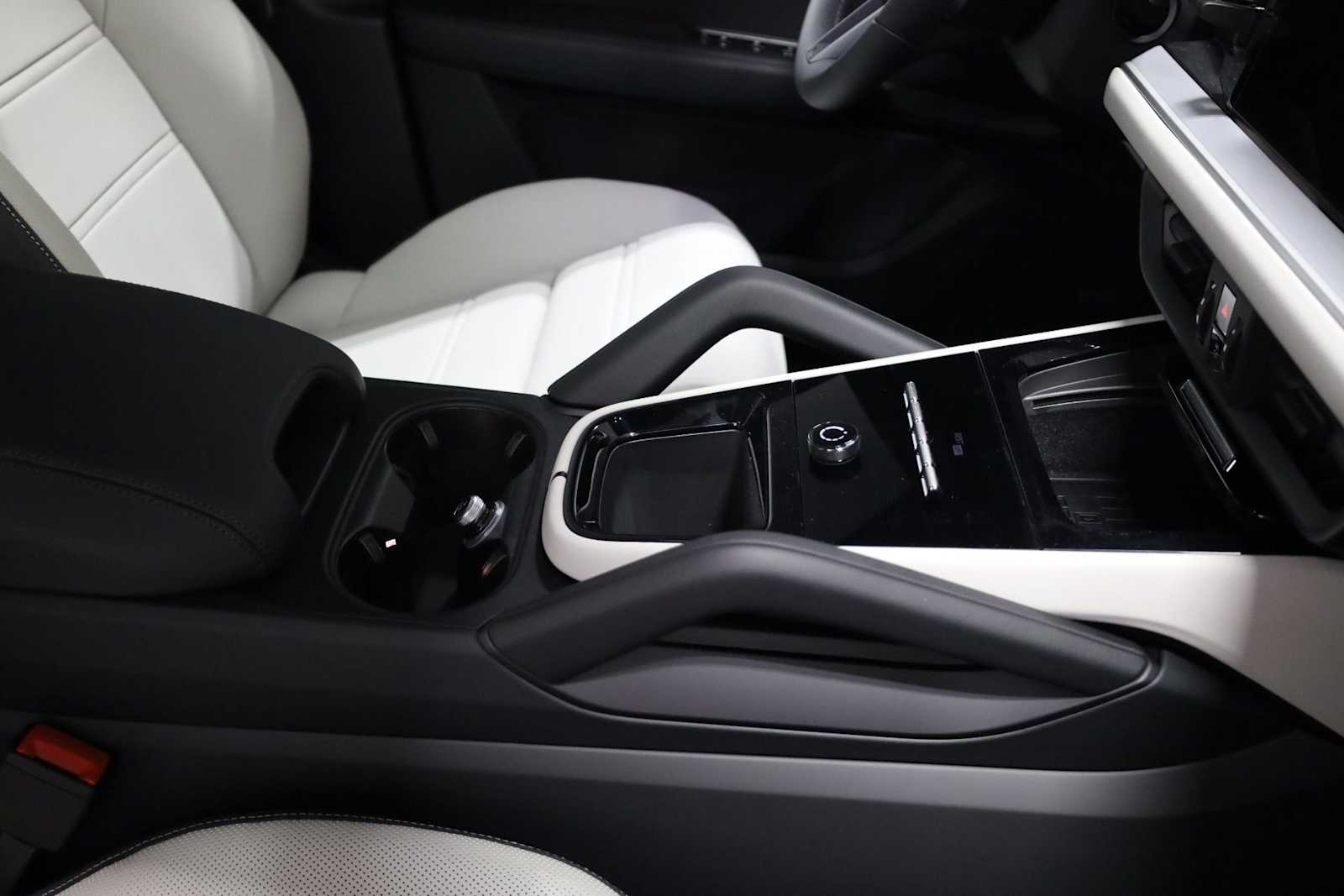 Thumbnail: 2026 Porsche  - 21