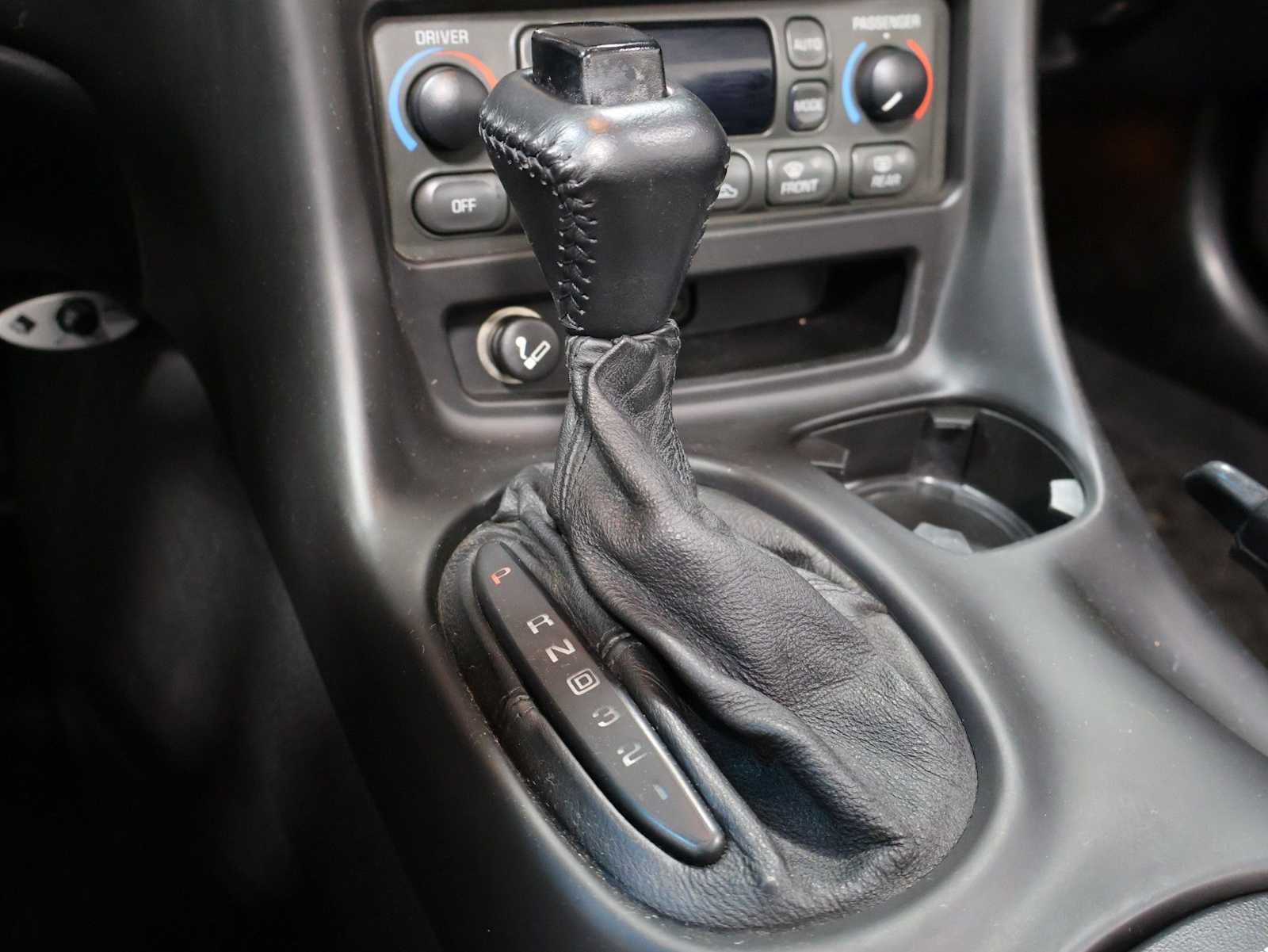 Thumbnail: 1998 Chevrolet Corvette - 23