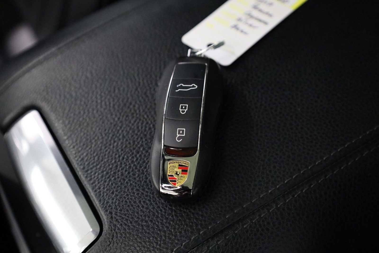 Thumbnail: 2017 Porsche Cayenne - 43