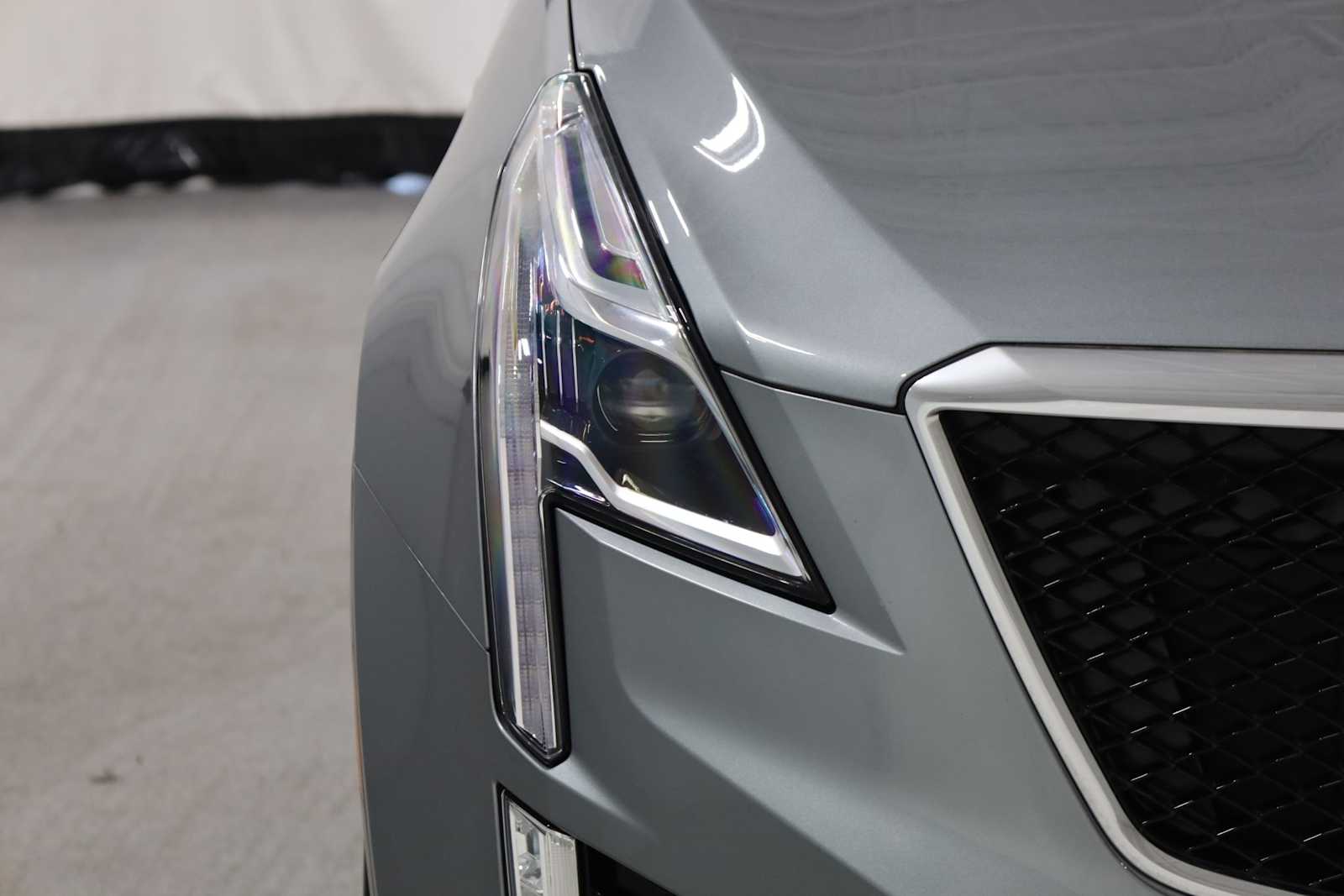 Thumbnail: 2023 Cadillac XT5 - 15
