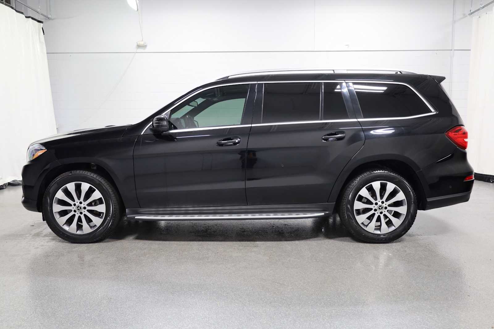 Thumbnail: 2019 Mercedes-Benz GLS - 2