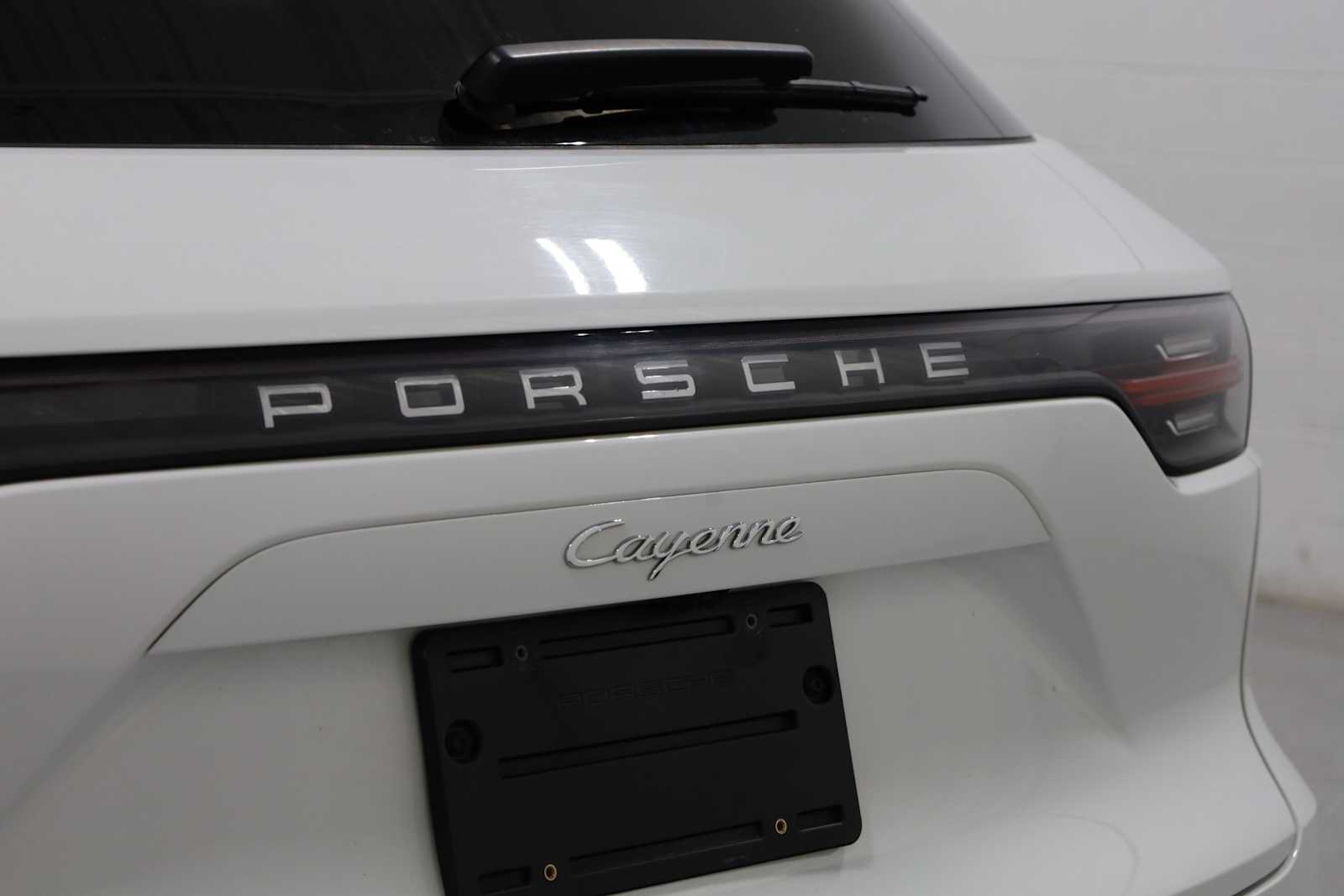 Thumbnail: 2022 Porsche Cayenne - 7