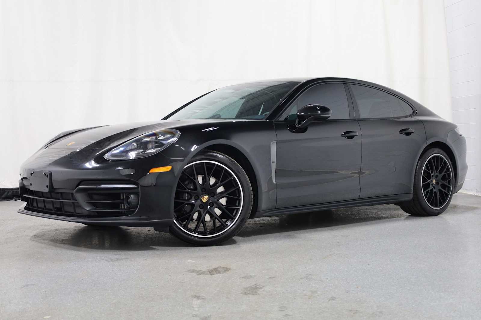 2023 Porsche Panamera 4 -
                  Novi, MI