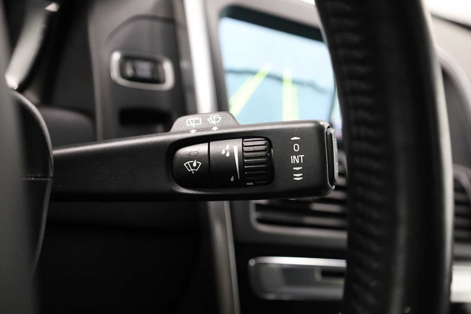 Thumbnail: 2016 Volvo XC60 - 28